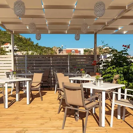 Charming And Comfy House * Agia Marina